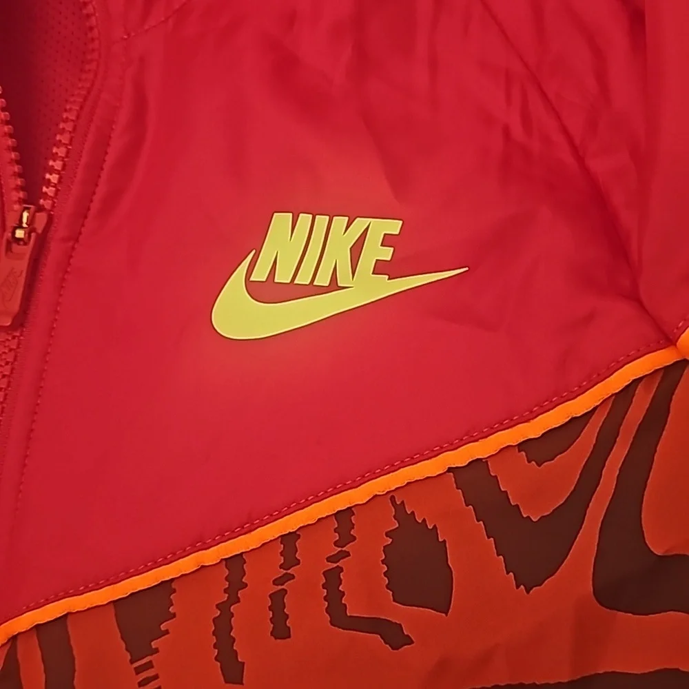 Nike Jacket - Picture 2 of 3